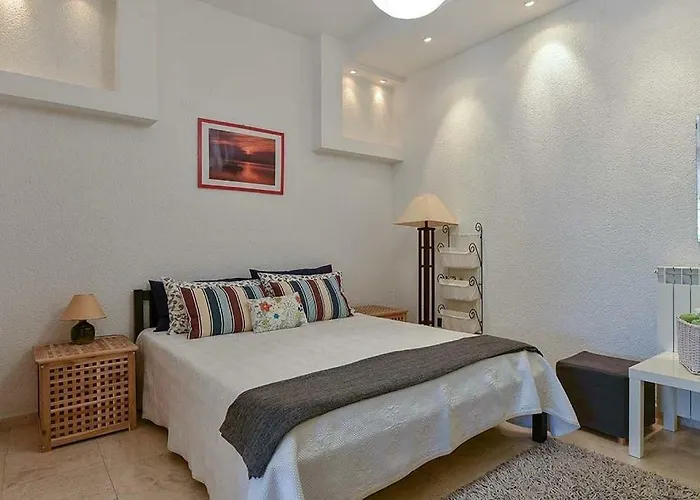 아파트 Melanija *